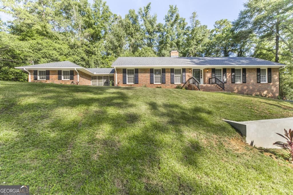 1820 Kirkwood Drive Property Photo 1