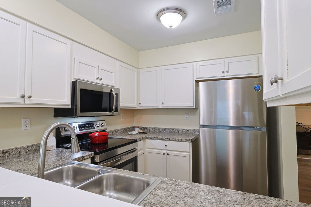 3620 Cobble Mill Lane Property Photo 7