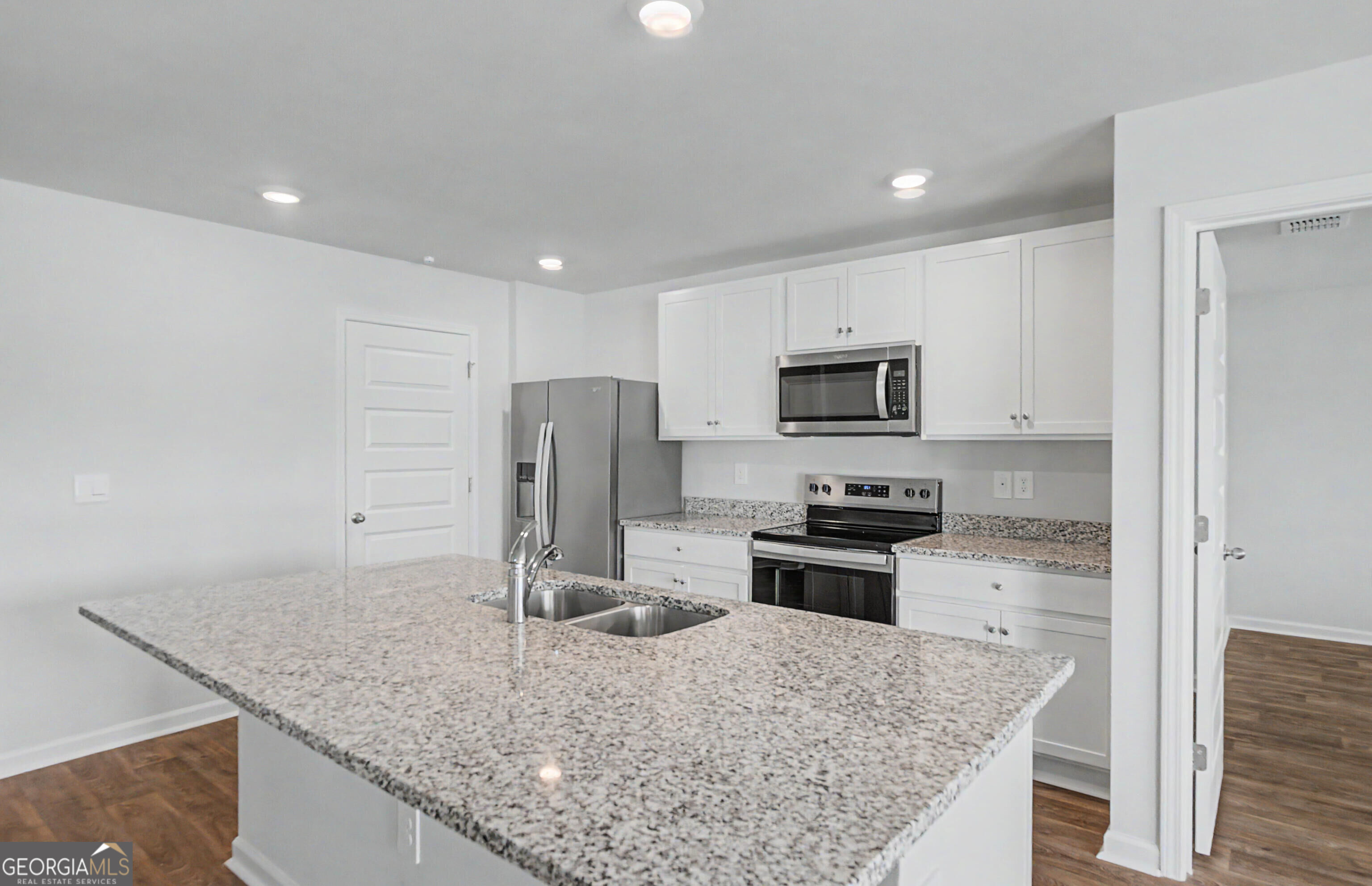 44 Autumn's Wood Drive Property Photo 8