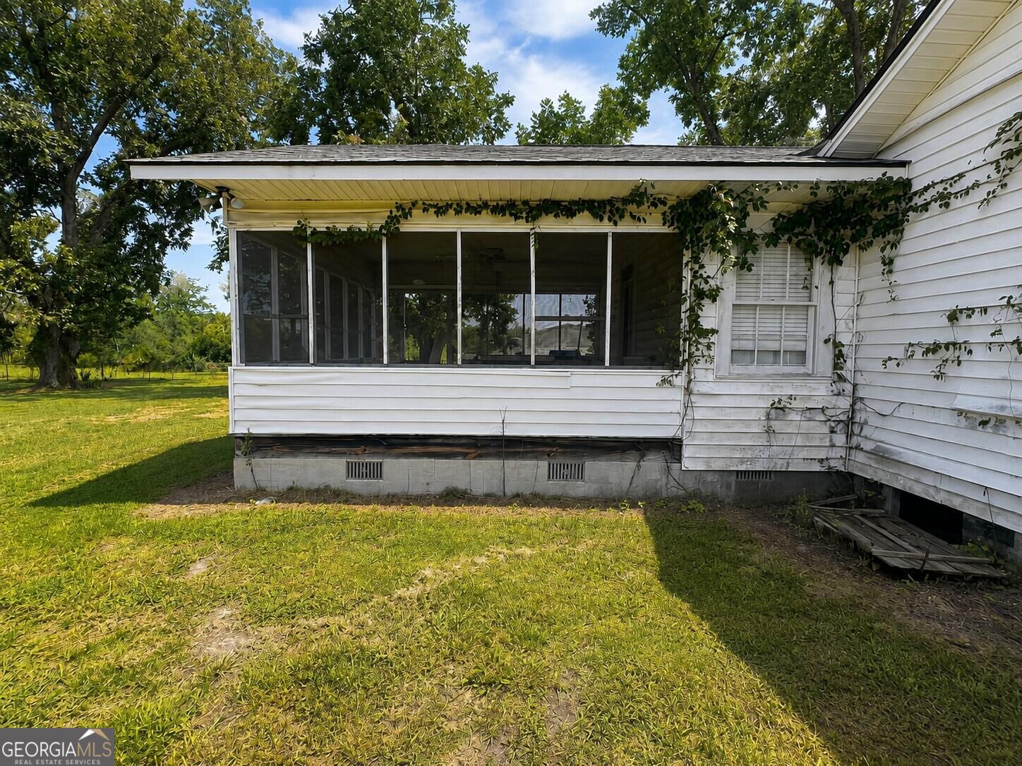 162 Brookfield Lenox Road Property Photo 4