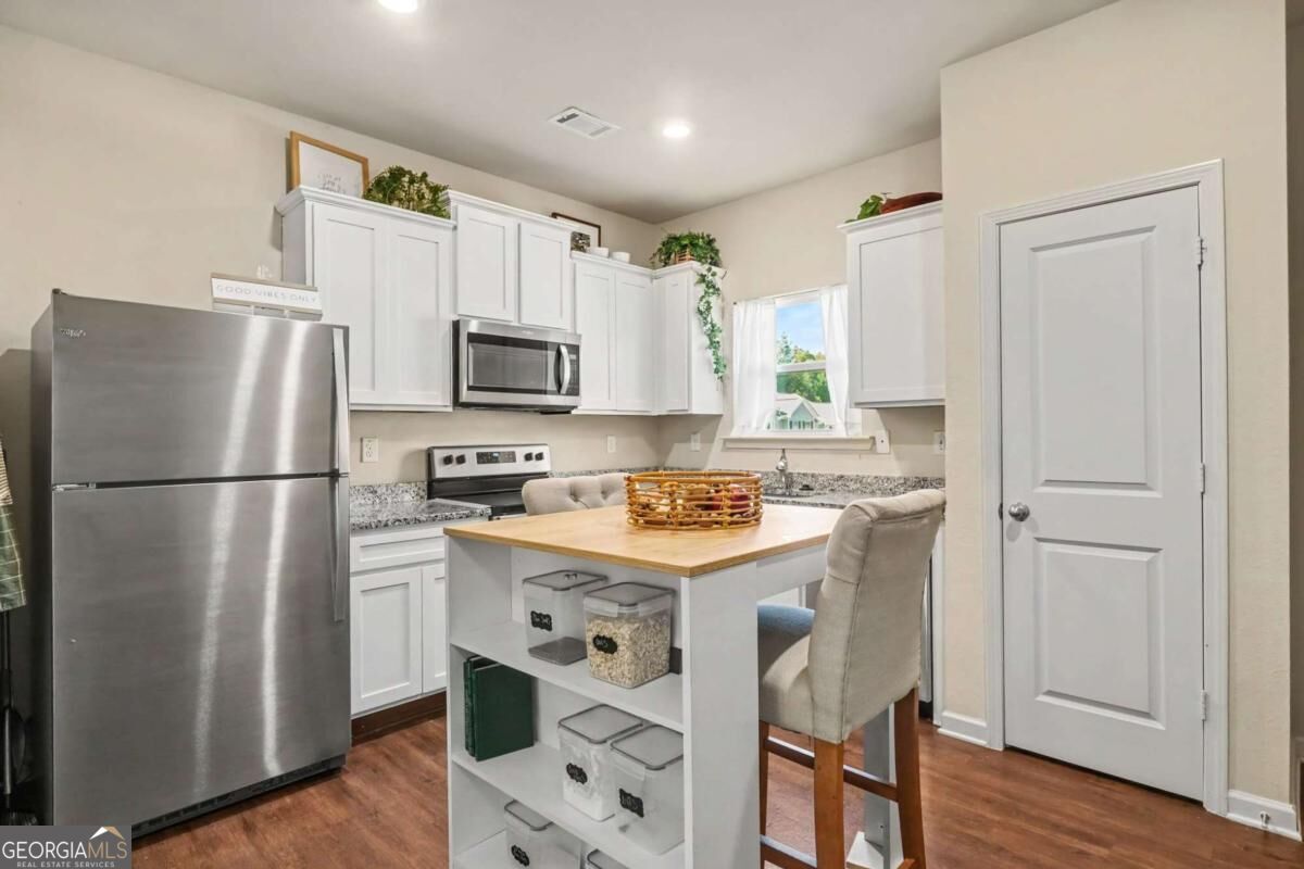 209 Highwood Lane Property Photo 3