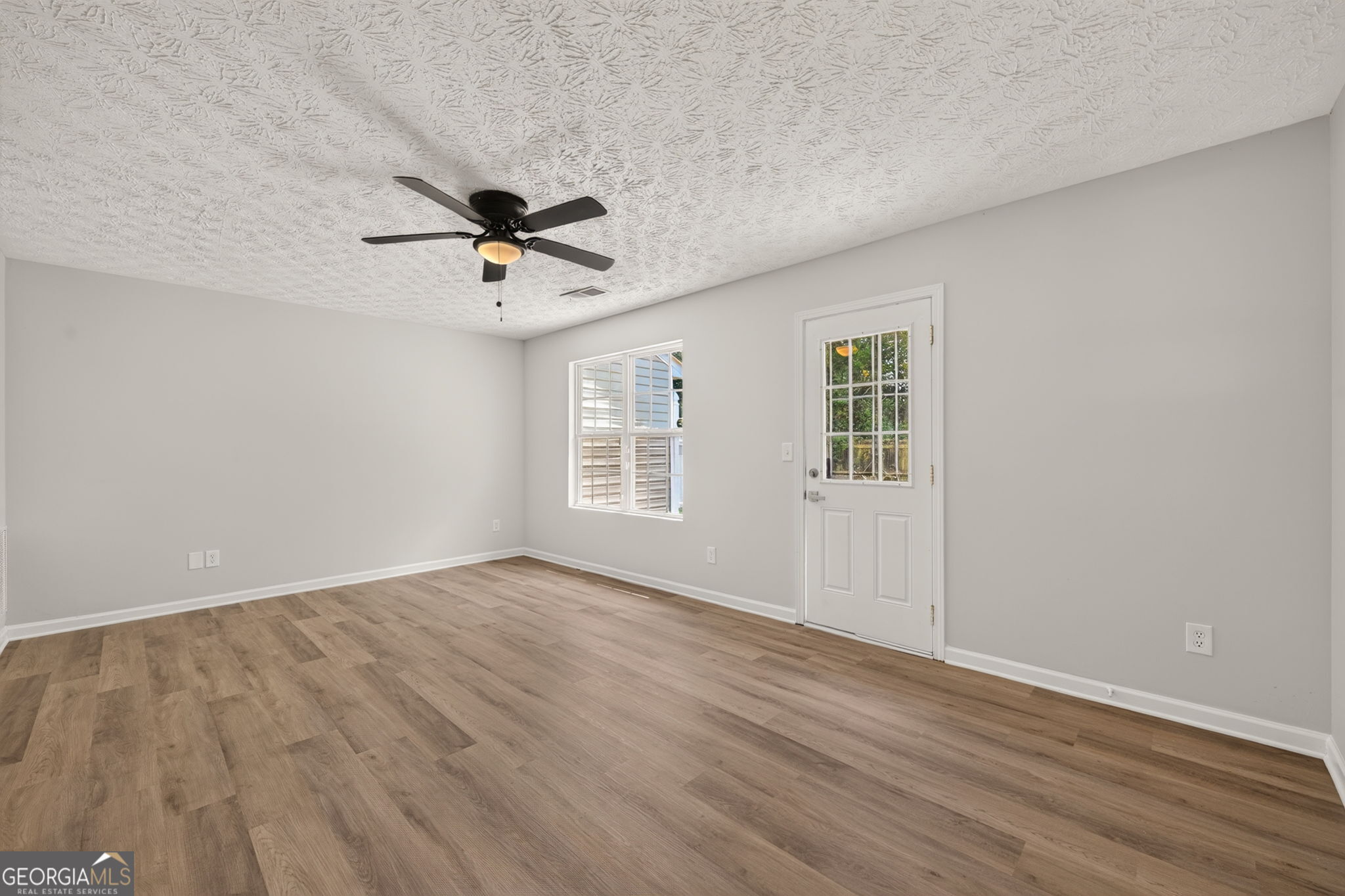 1513 Conley Way Property Photo 13