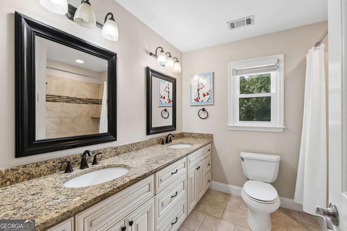 5558 Naylor Court Property Photo 31