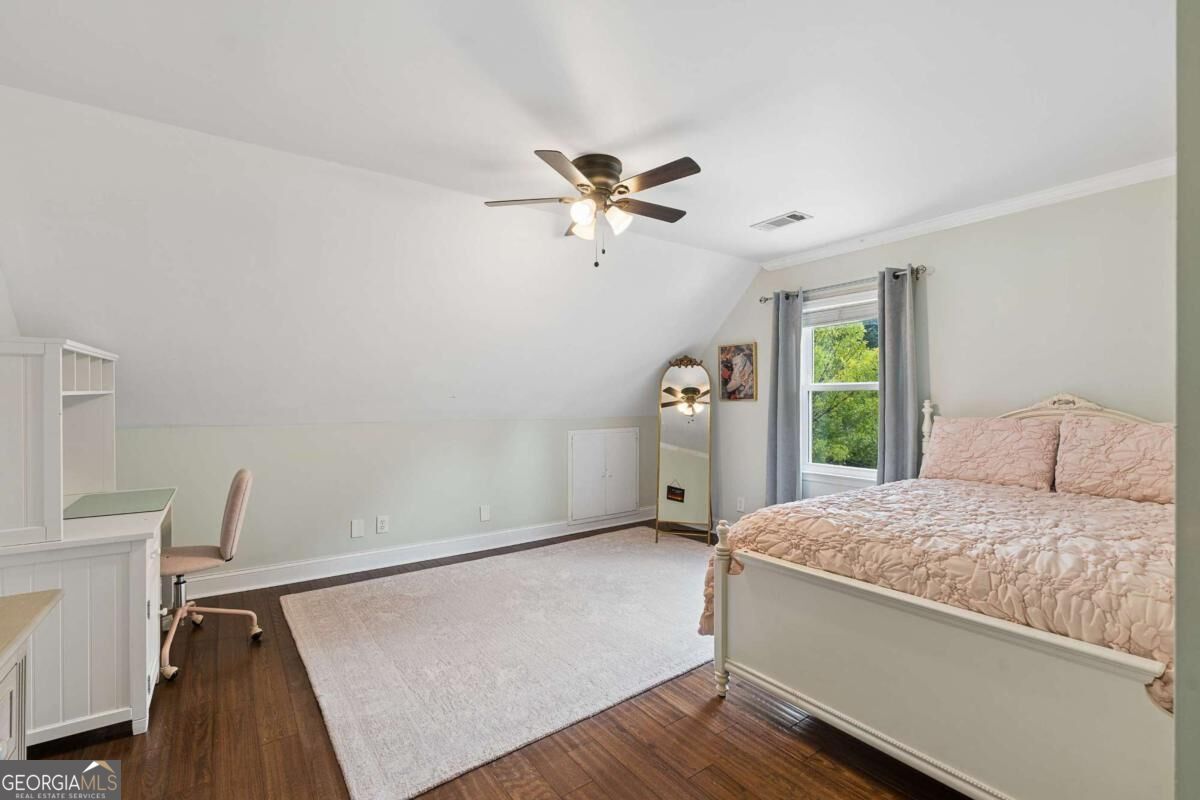 5558 Naylor Court Property Photo 32