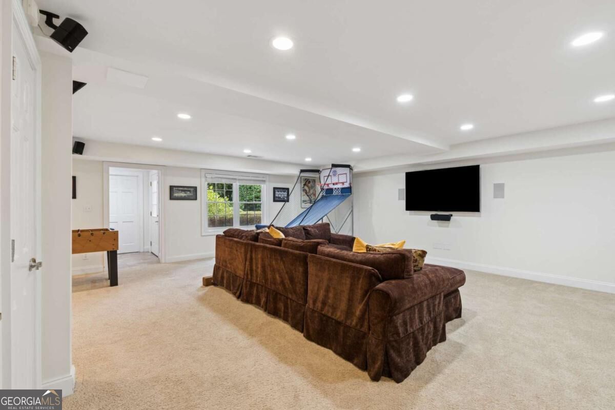 5558 Naylor Court Property Photo 35