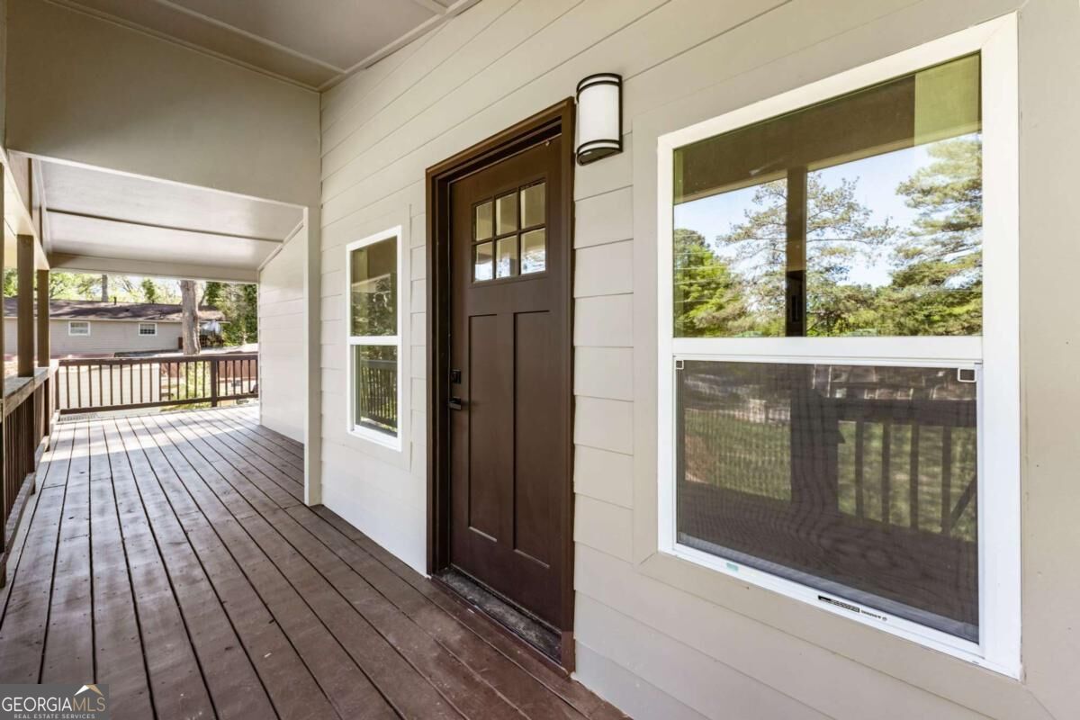 8859 Thomas Road Property Photo 3