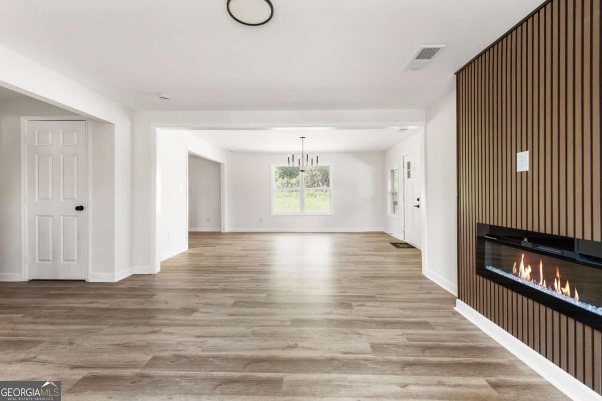 8859 Thomas Road Property Photo 13