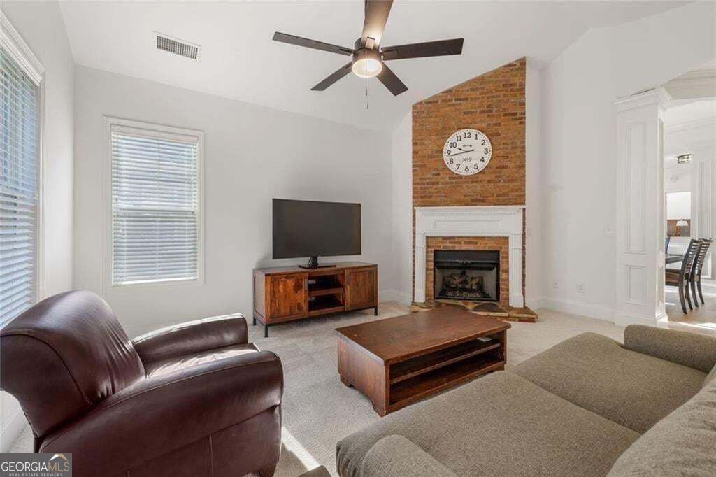 12100 Seasons Trace Property Photo 4