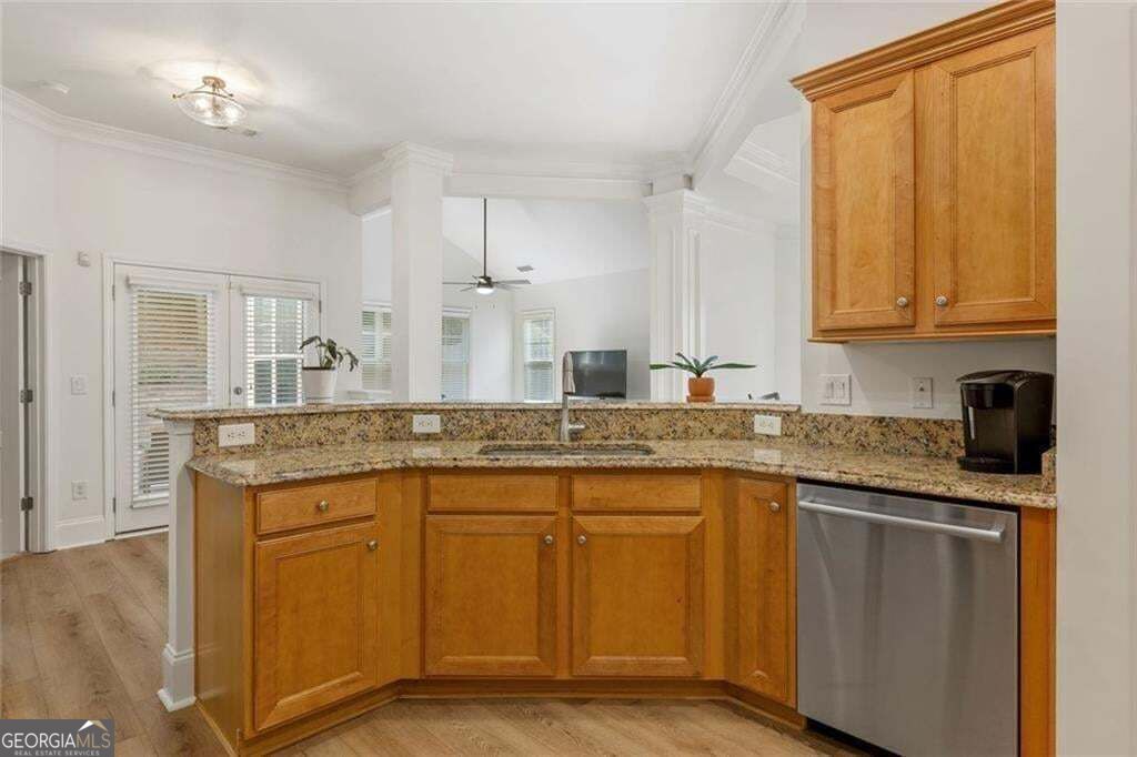 12100 Seasons Trace Property Photo 12