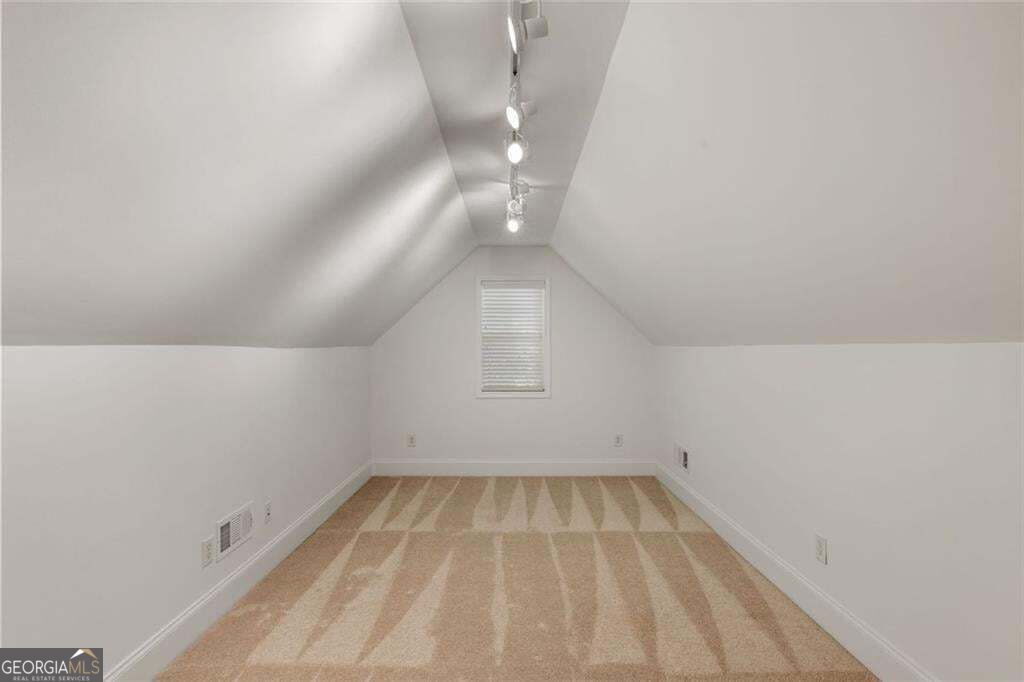 12100 Seasons Trace Property Photo 25