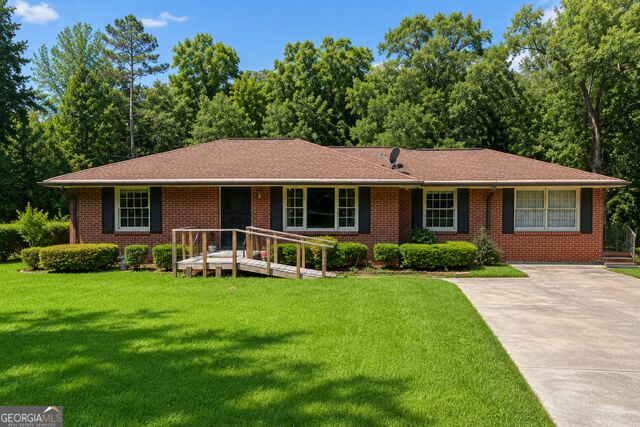 2095 Lilac Lane Property Photo 1