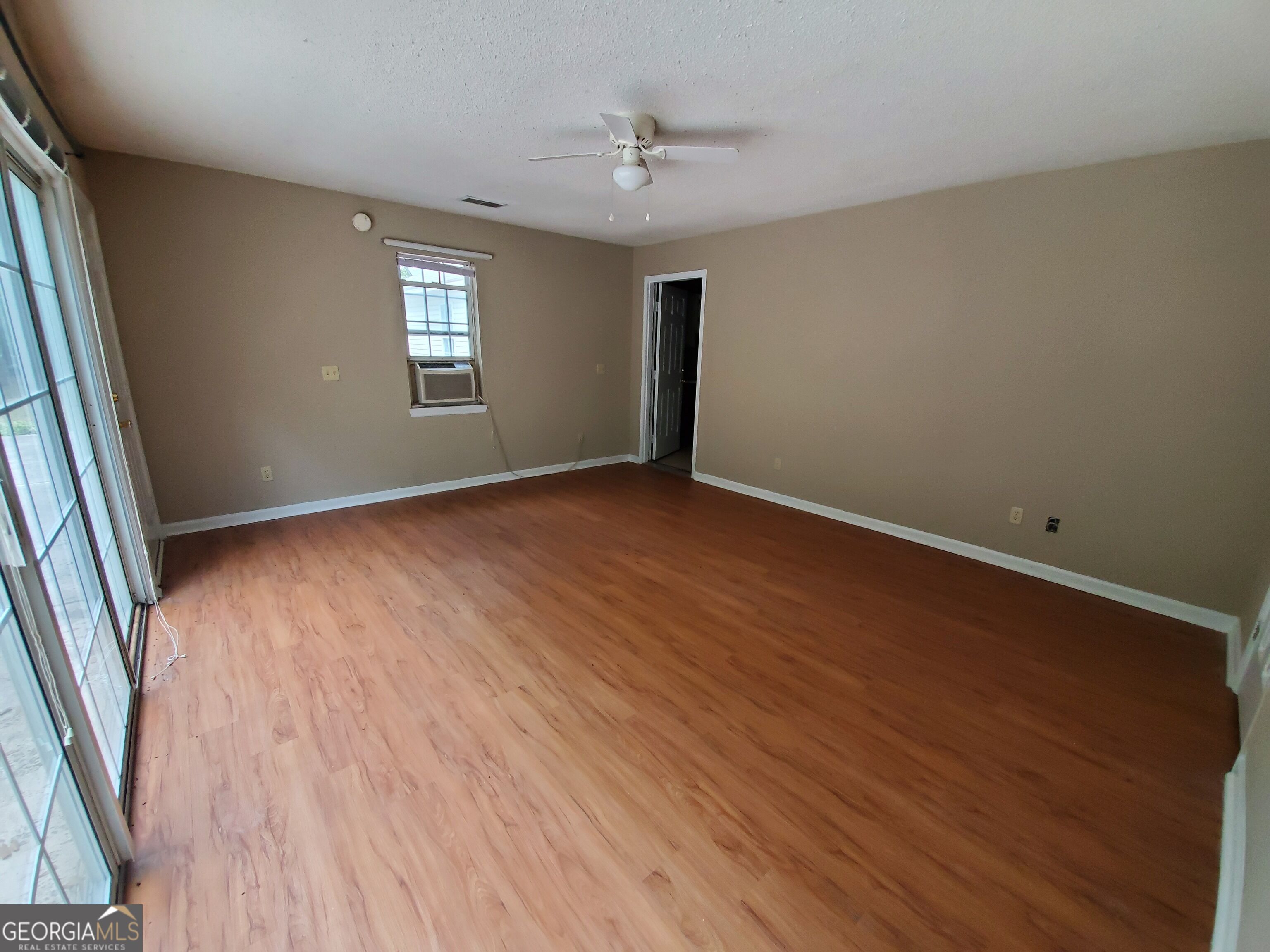 403 Wendwood Court Property Photo 5