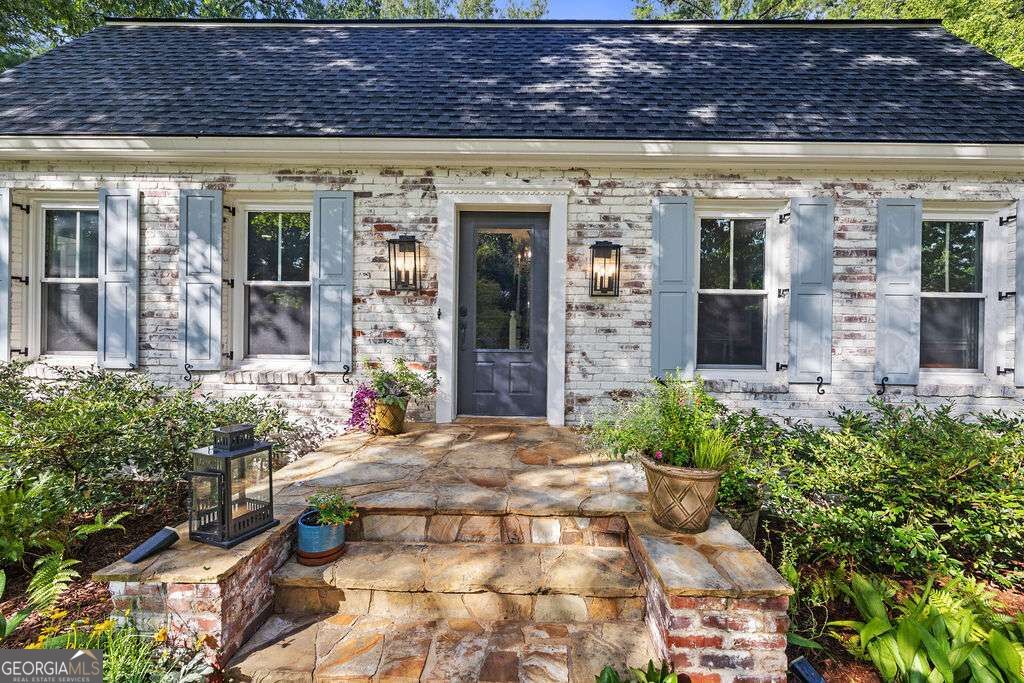 1826 Forest Springs Court Property Photo 2