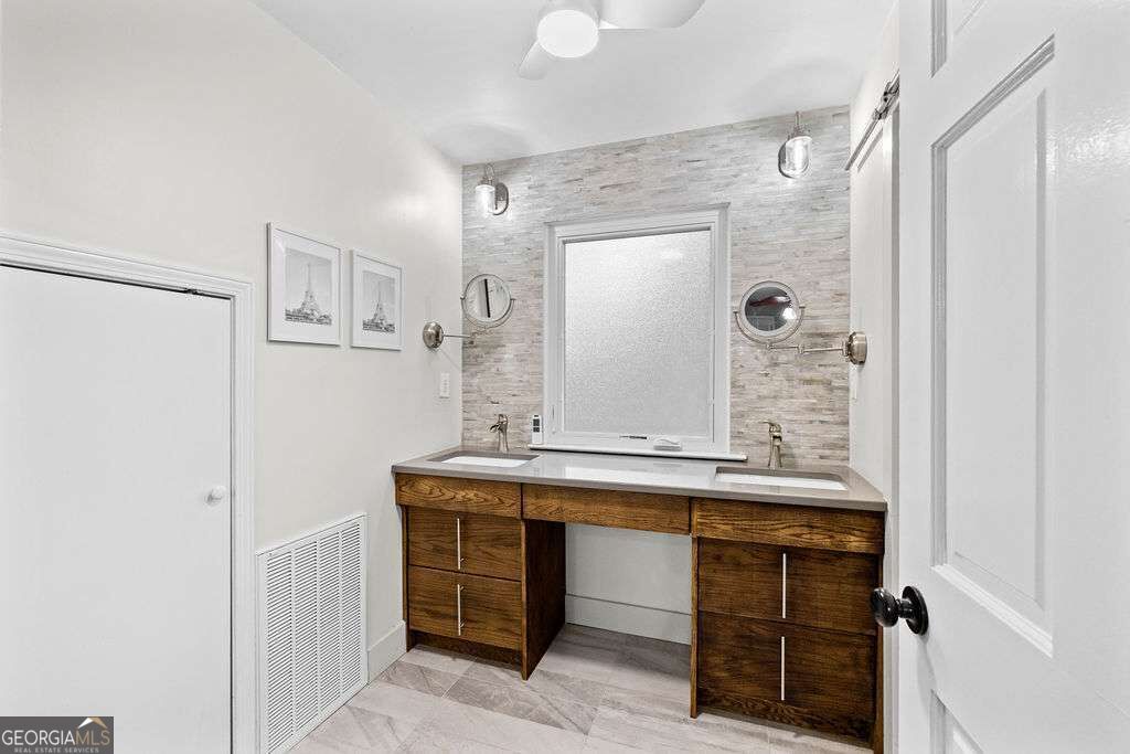 1826 Forest Springs Court Property Photo 37
