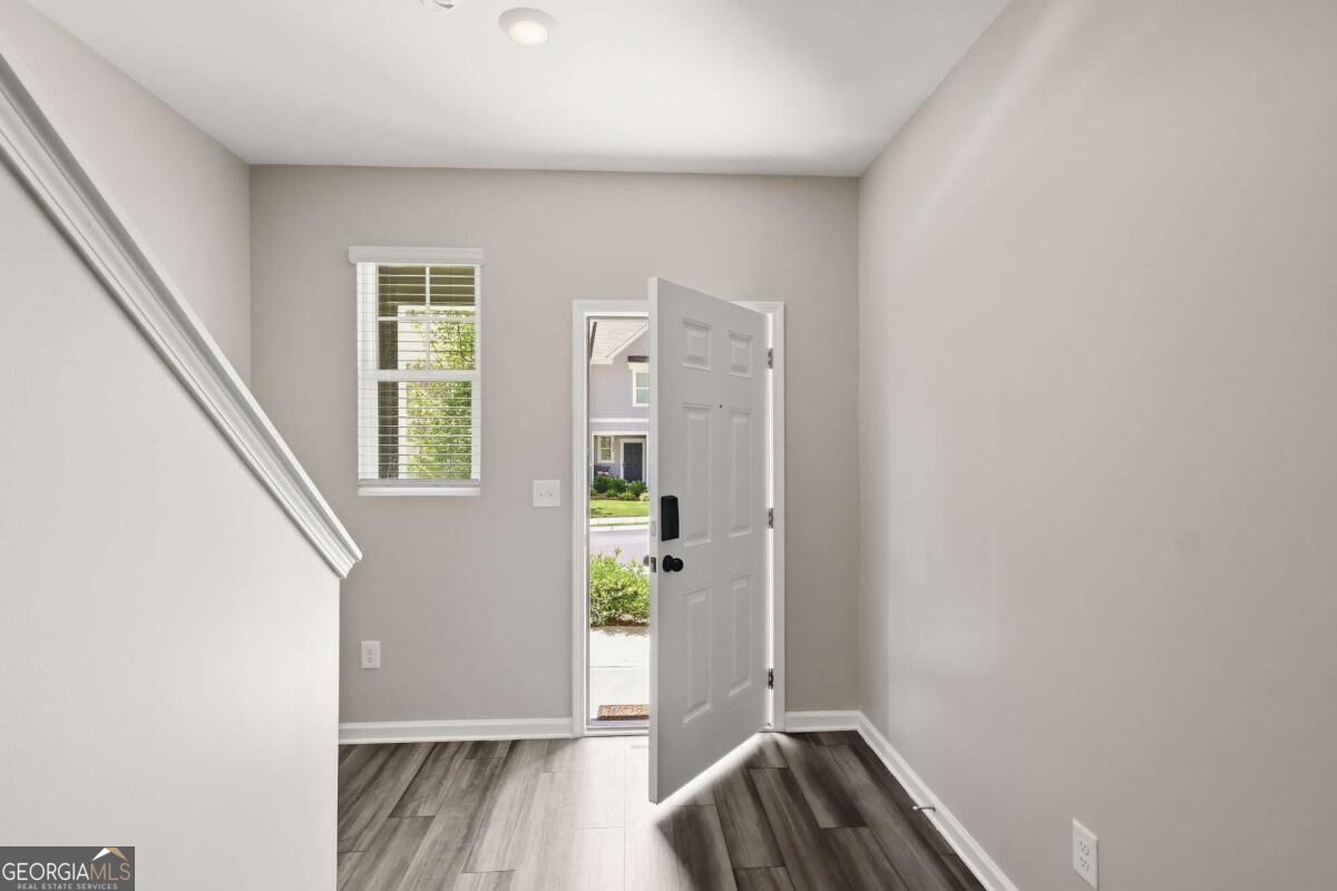 2554 Coventry Street Sw Property Photo 3