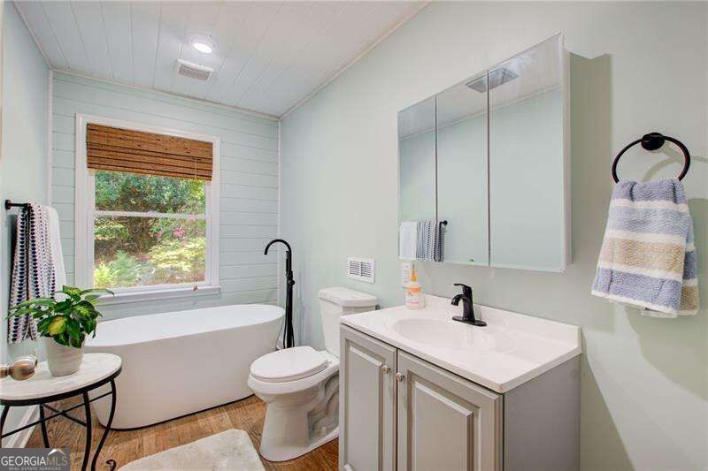 655 Mays Road Property Photo 18
