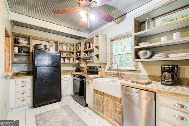 655 Mays Road Property Photo 45