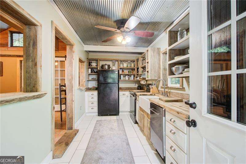 655 Mays Road Property Photo 46
