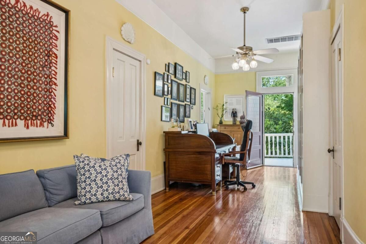 36 Delta Place Ne Property Photo 27
