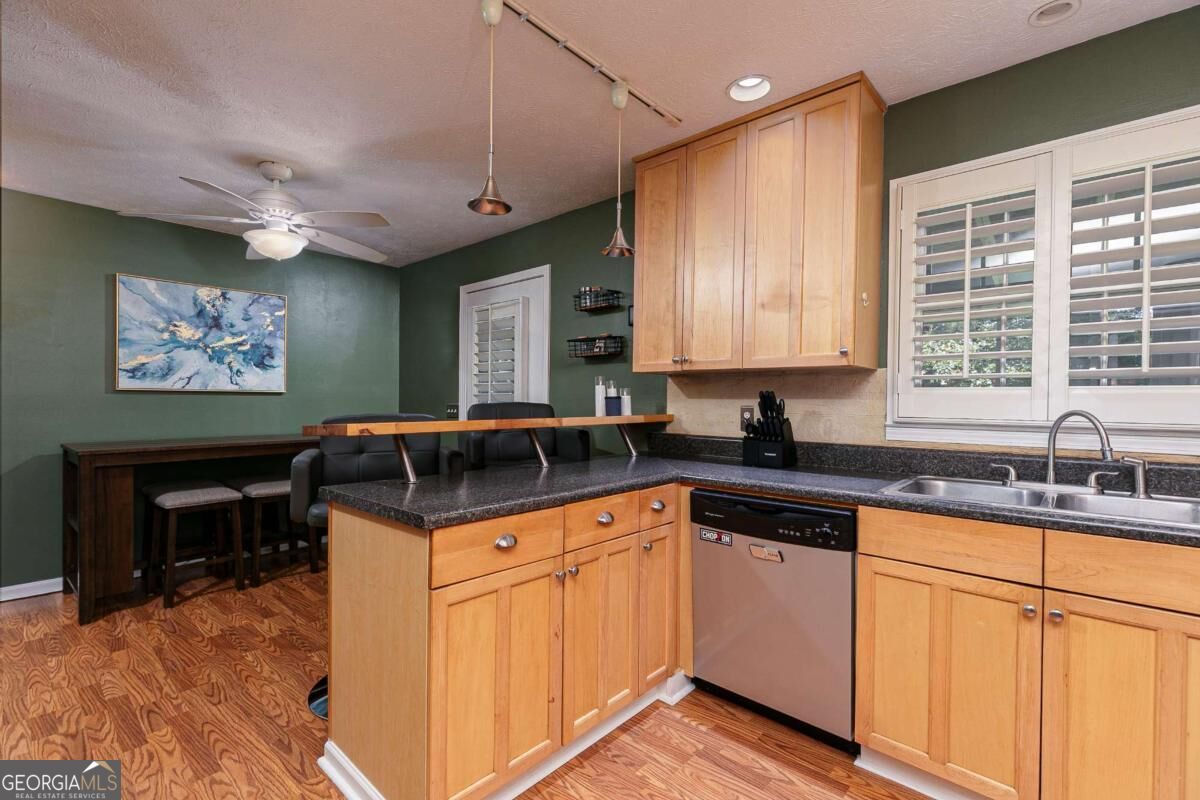 3310 Hickory Grove Road Nw Property Photo 13