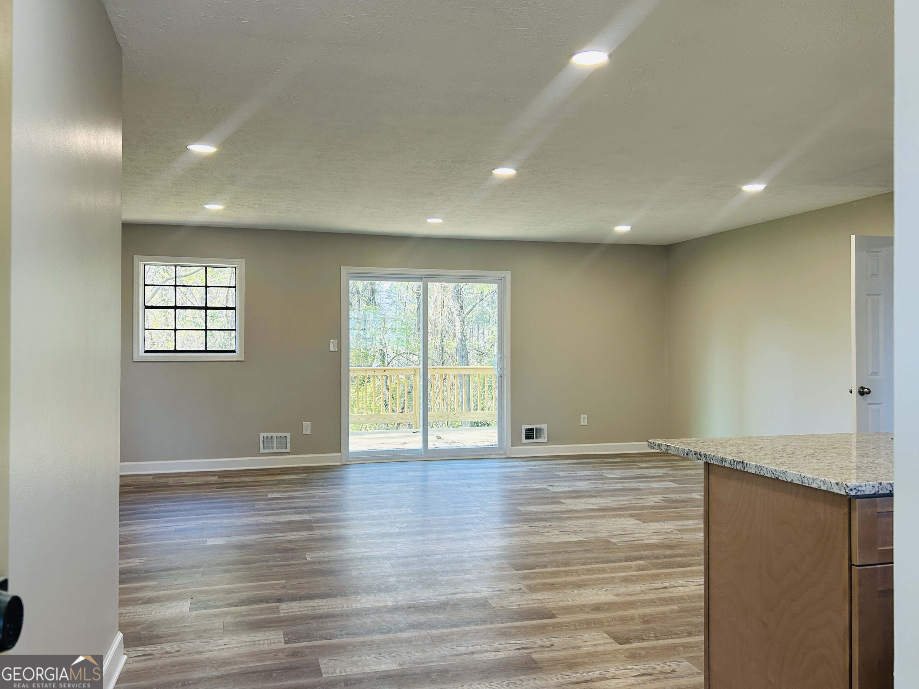 6165 Radford Drive Property Photo 5