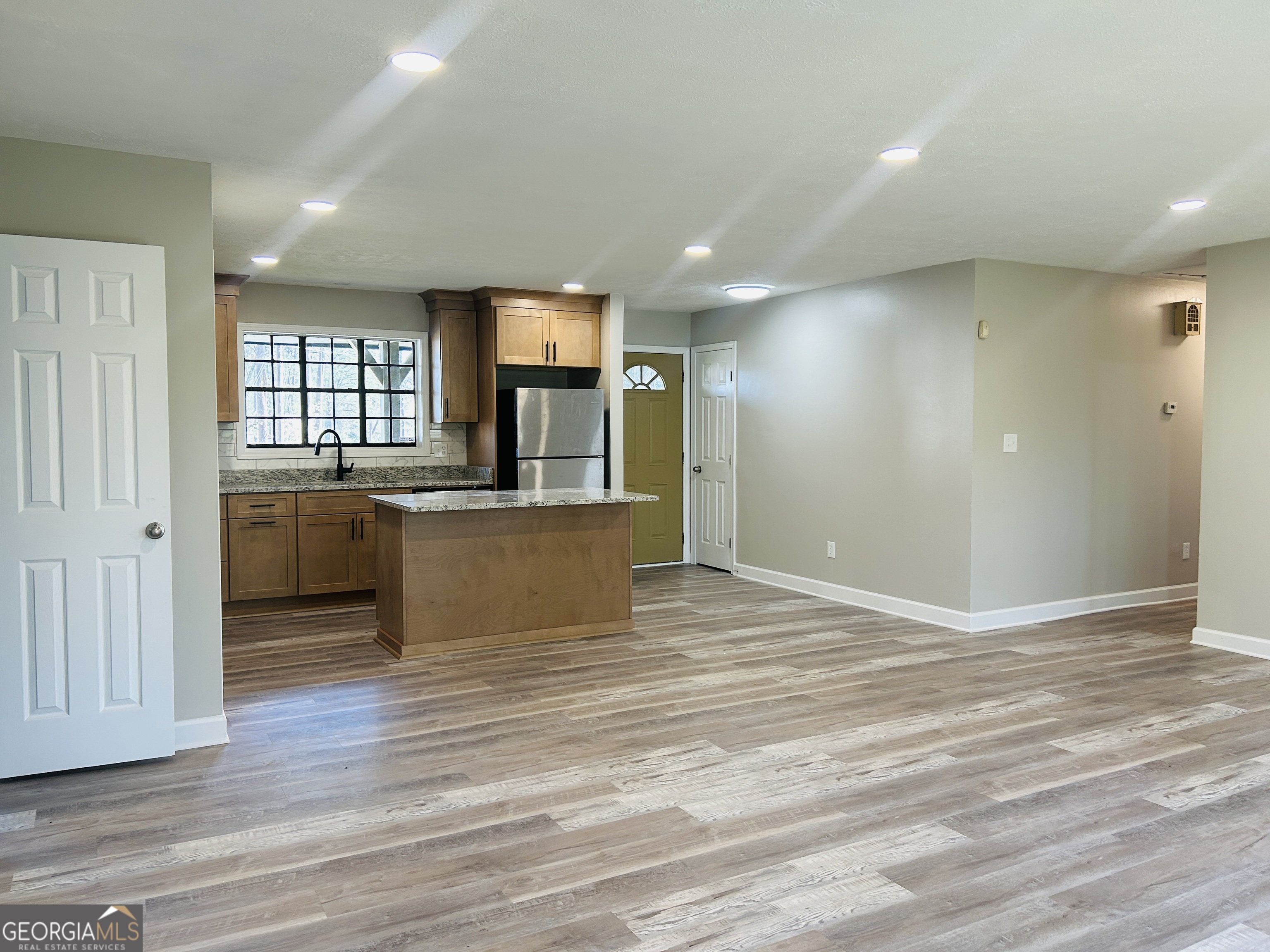 6165 Radford Drive Property Photo 11