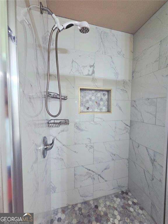 7088 Creeksong Drive Property Photo 17