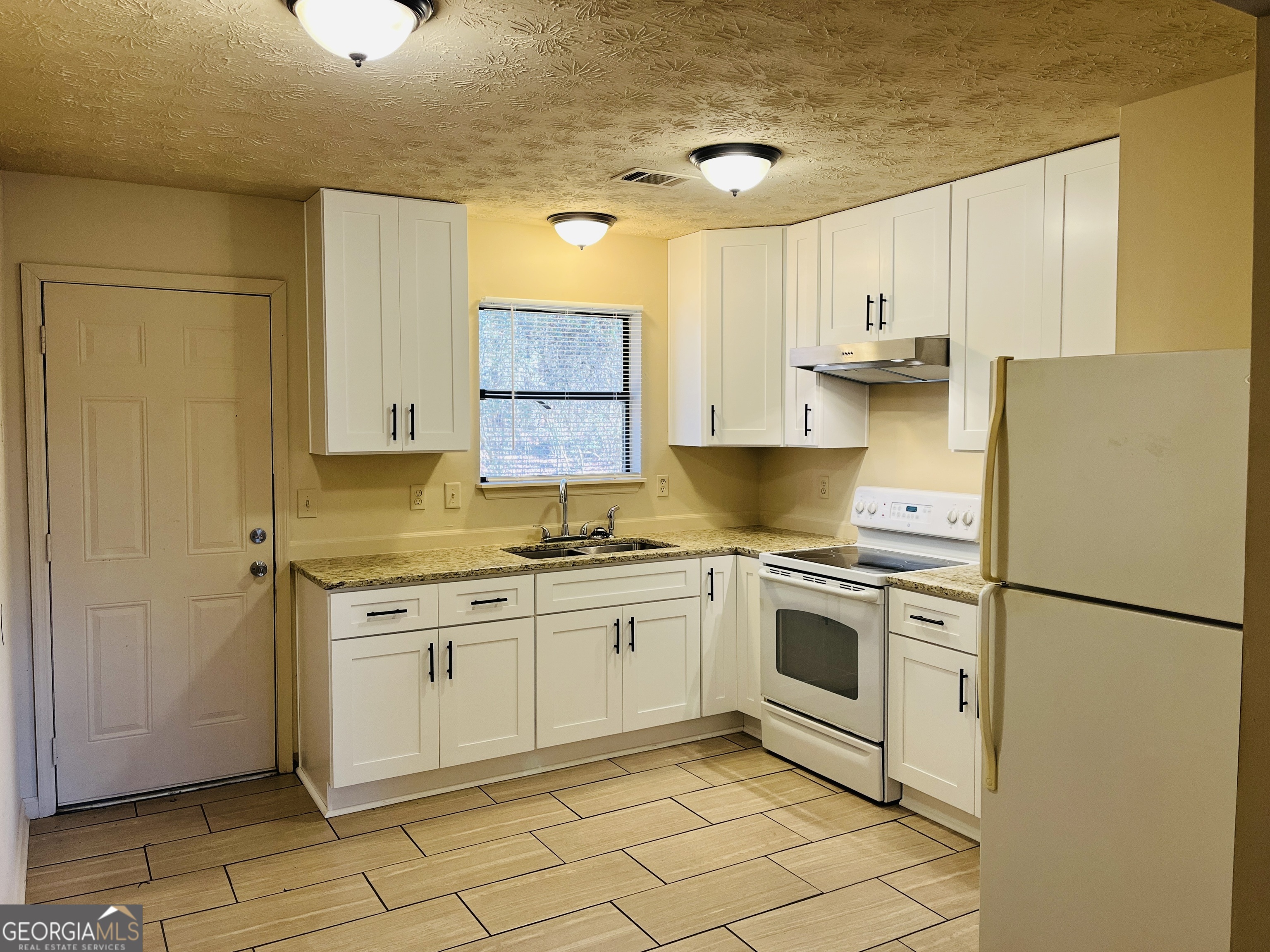 4120 Midway Road # 4120 Property Photo 6