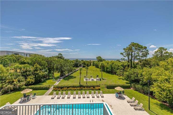 1524 Wood Avenue # 215 Property Photo 1