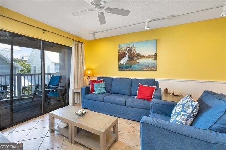 1524 Wood Avenue # 215 Property Photo 3