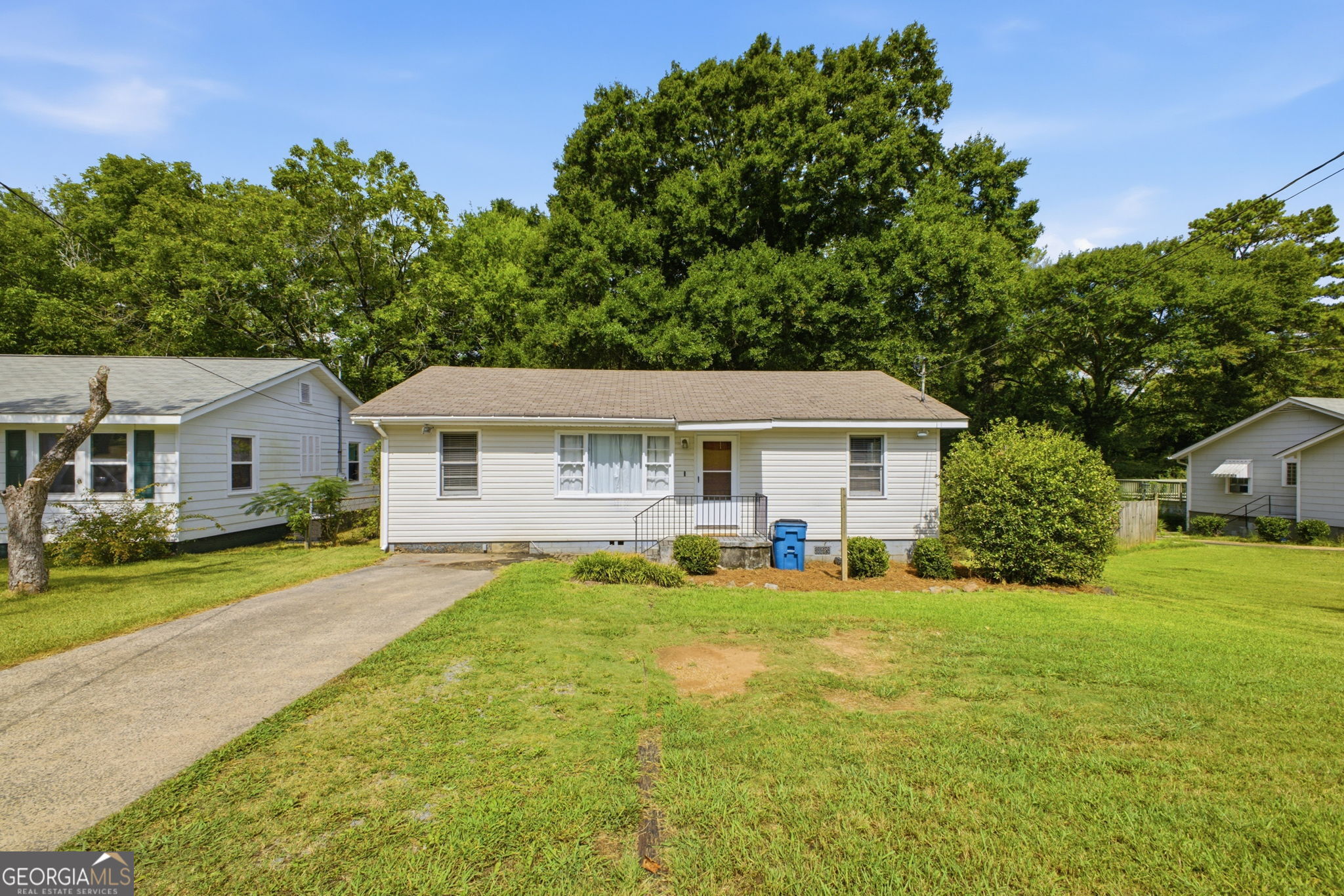 2706 1/2 Maple Road SE Property Photo 1