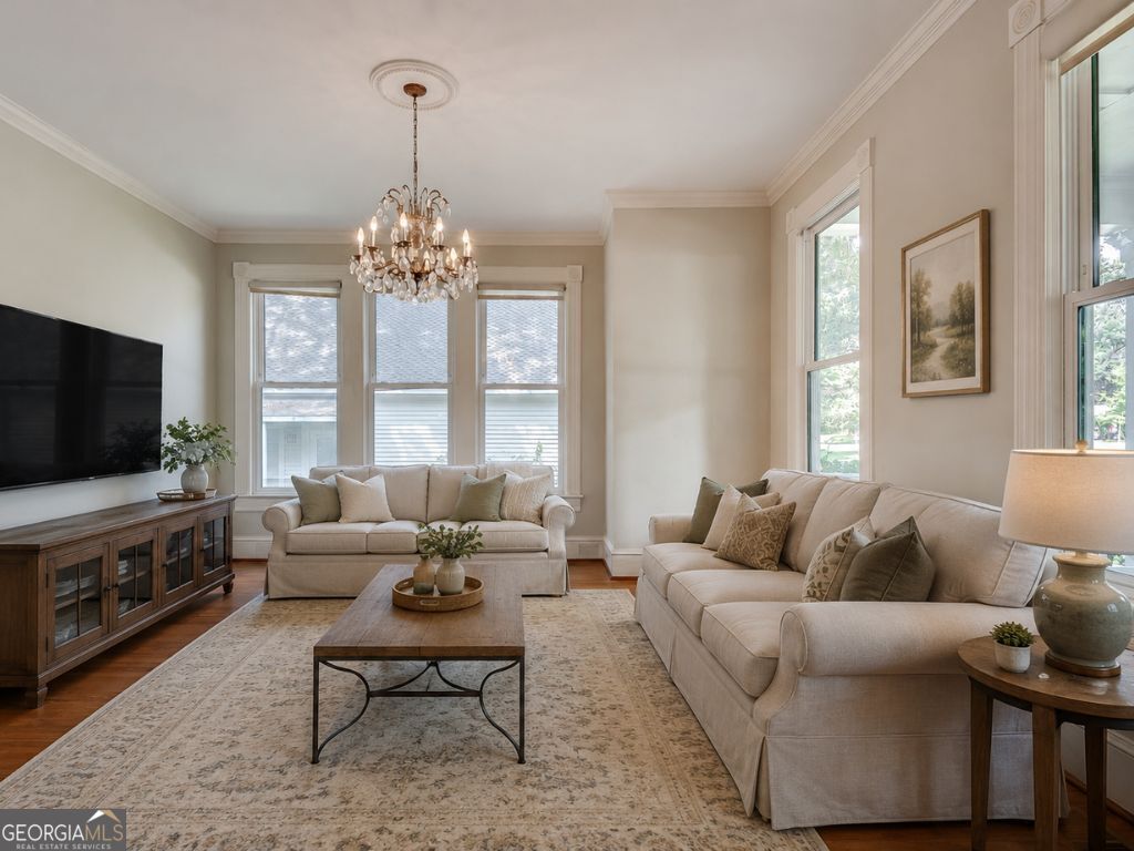 1001 Asbury Street Property Photo 14