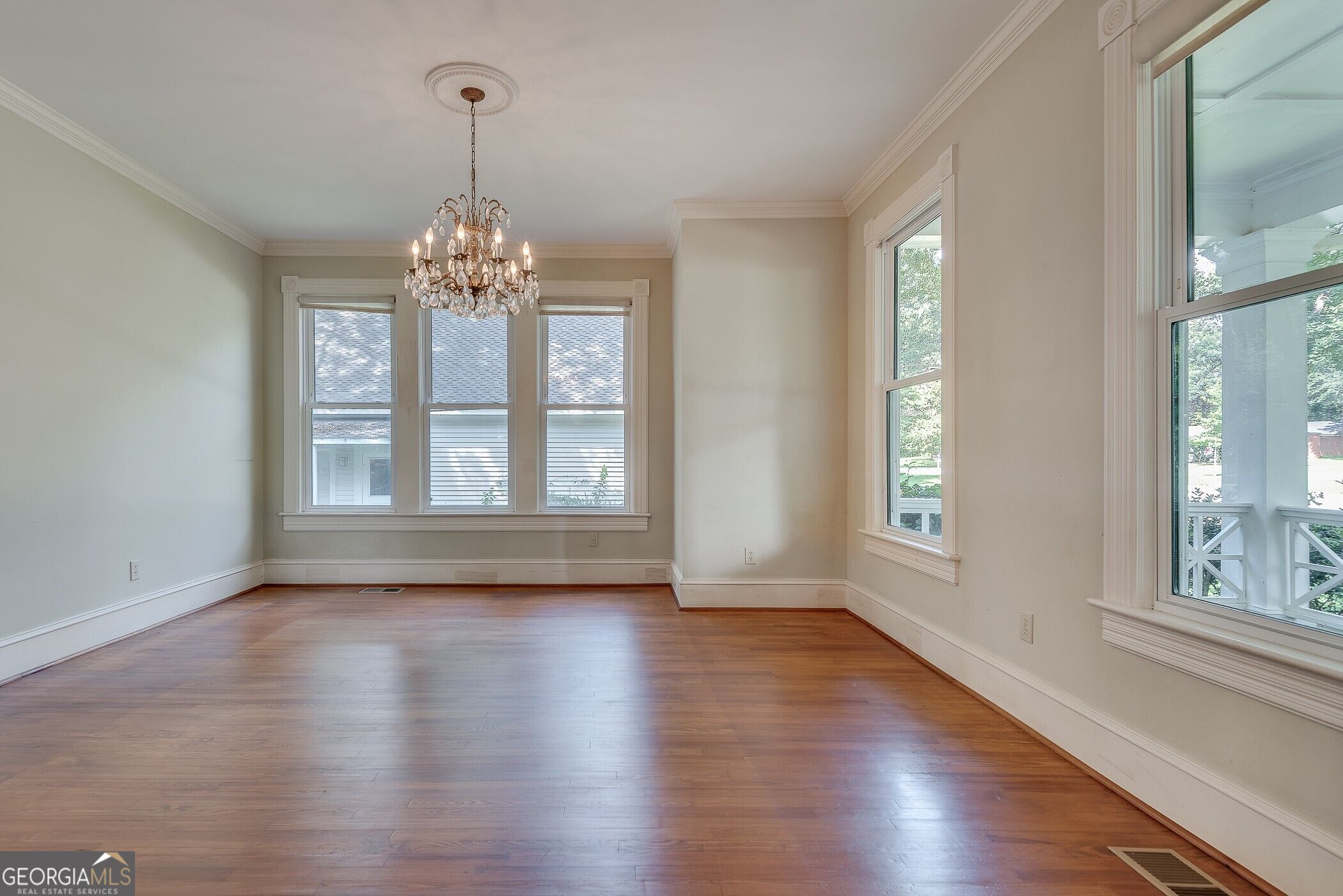 1001 Asbury Street Property Photo 15