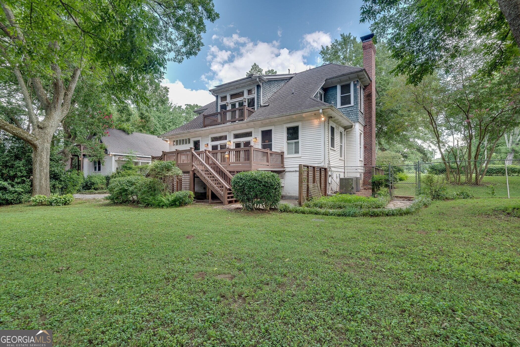 1001 Asbury Street Property Photo 57