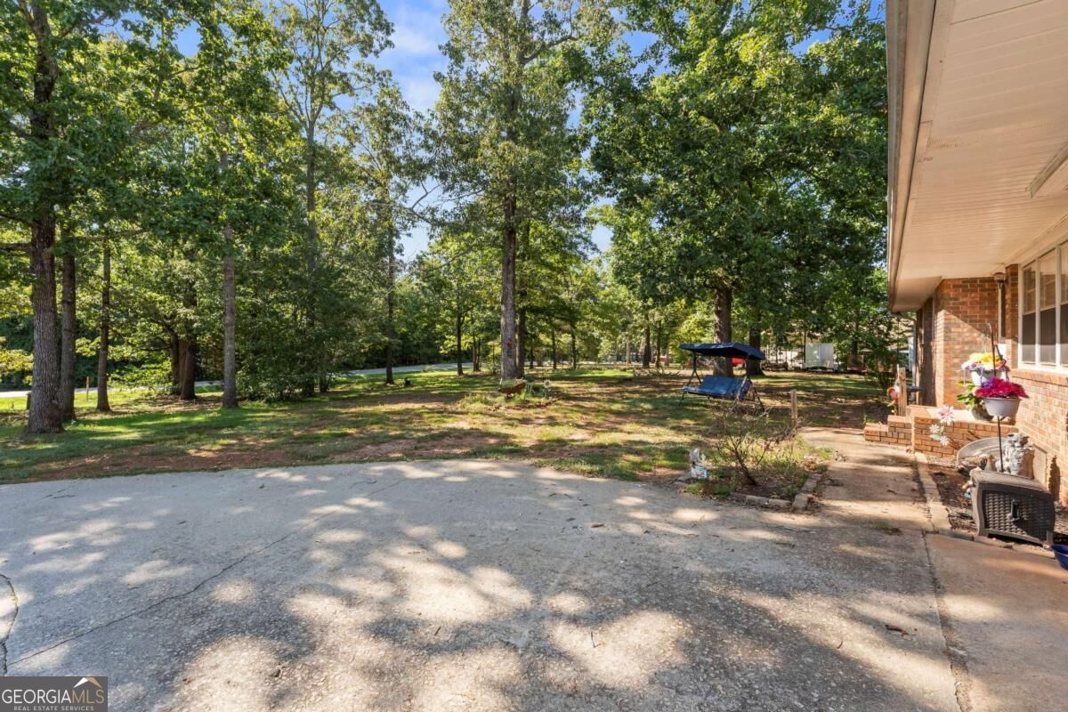 25 Dubignon Drive Property Photo 3
