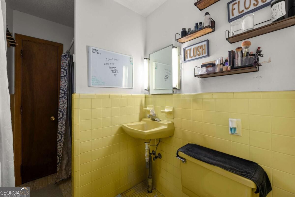 25 Dubignon Drive Property Photo 21