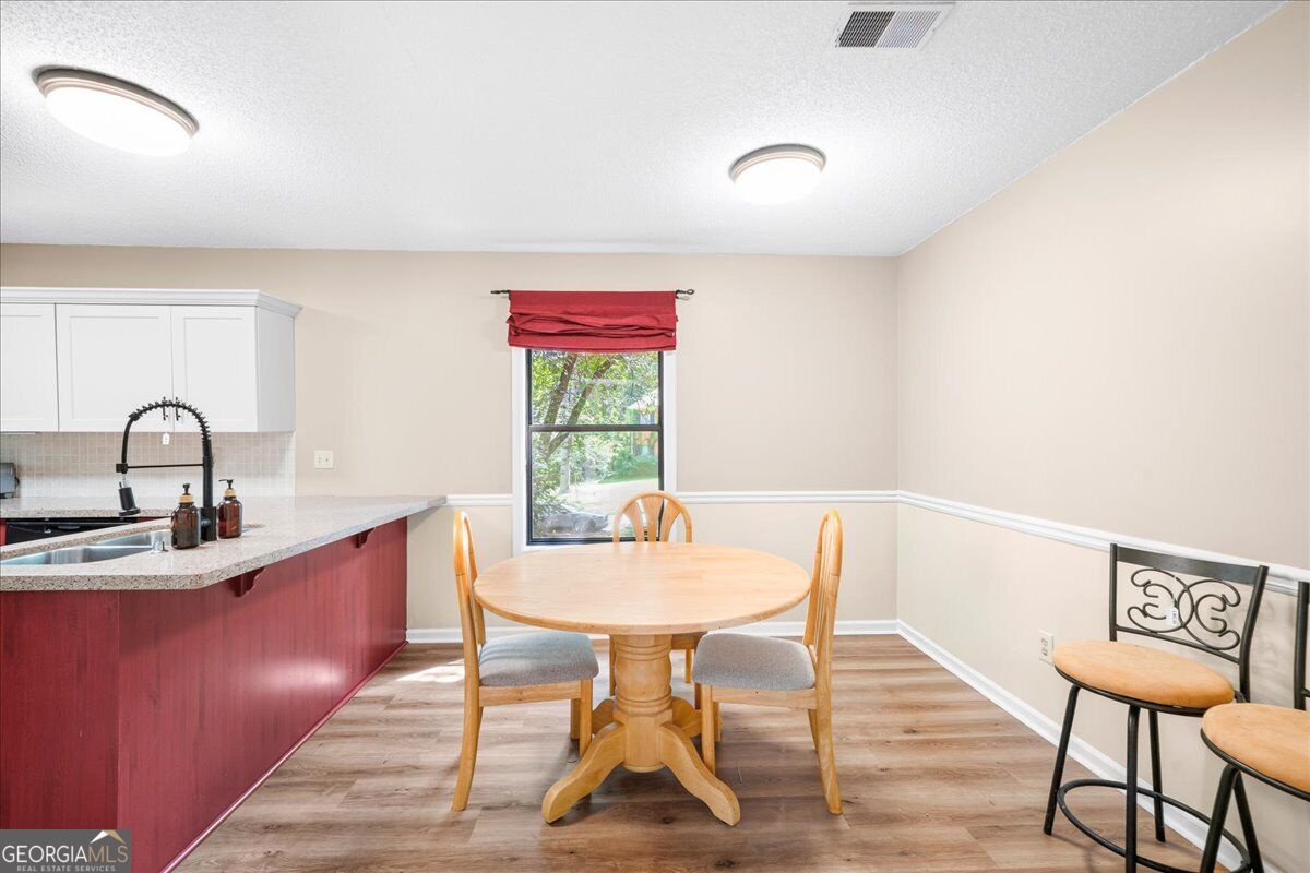 20 Foxridge Court Se Property Photo 18