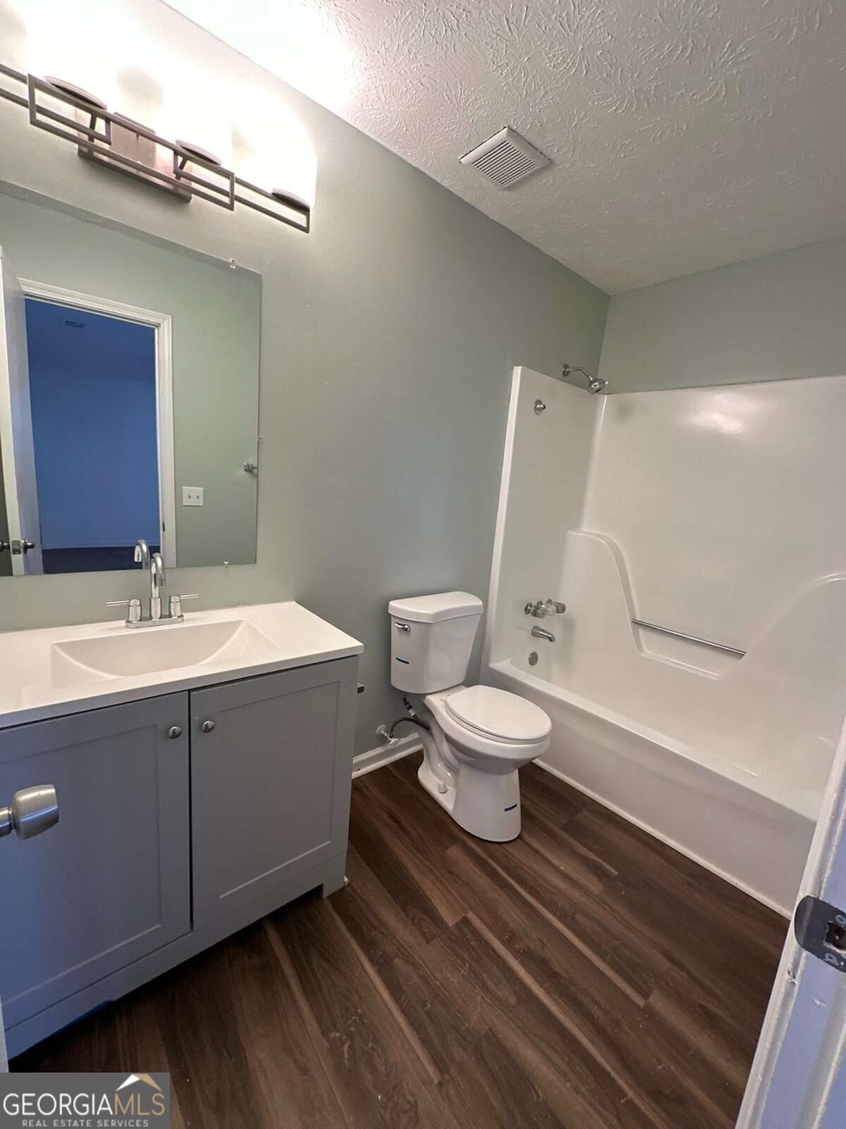 5172 Ridge Forest Drive # 5172 Property Photo 7