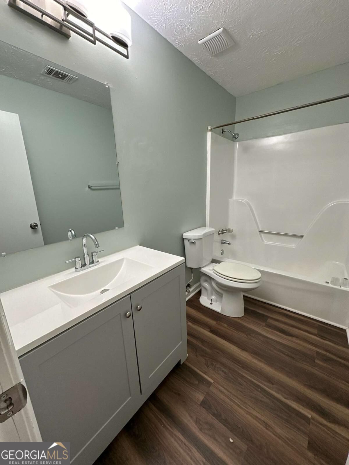 5172 Ridge Forest Drive # 5172 Property Photo 9