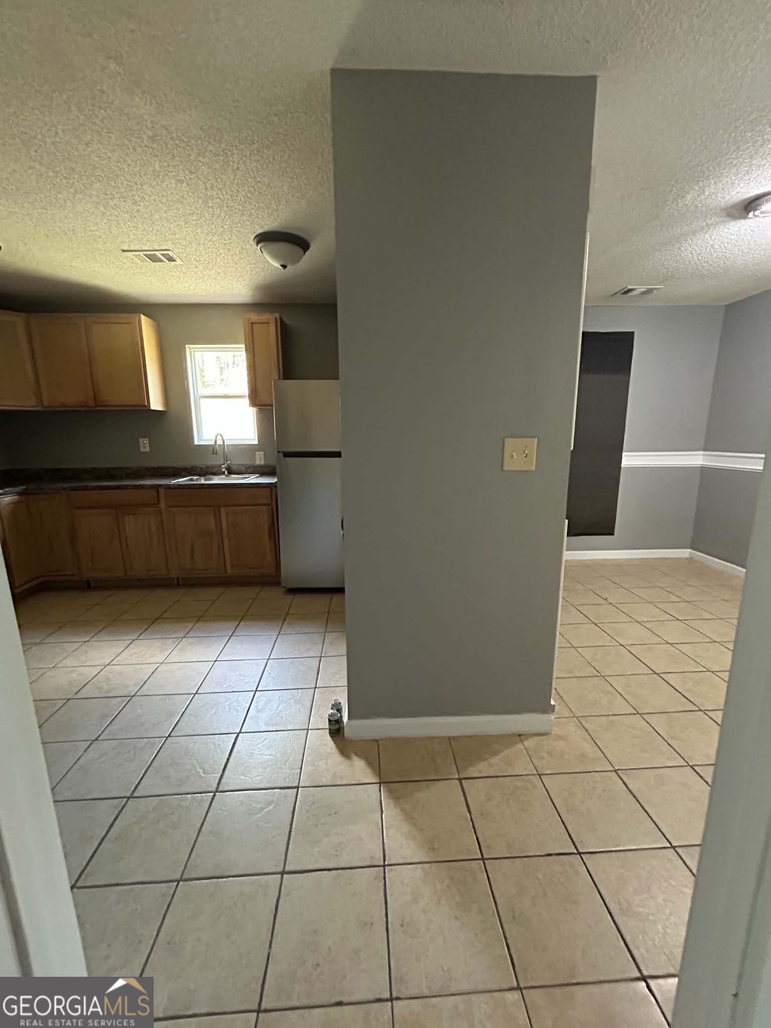 460 Elm Street Property Photo 10