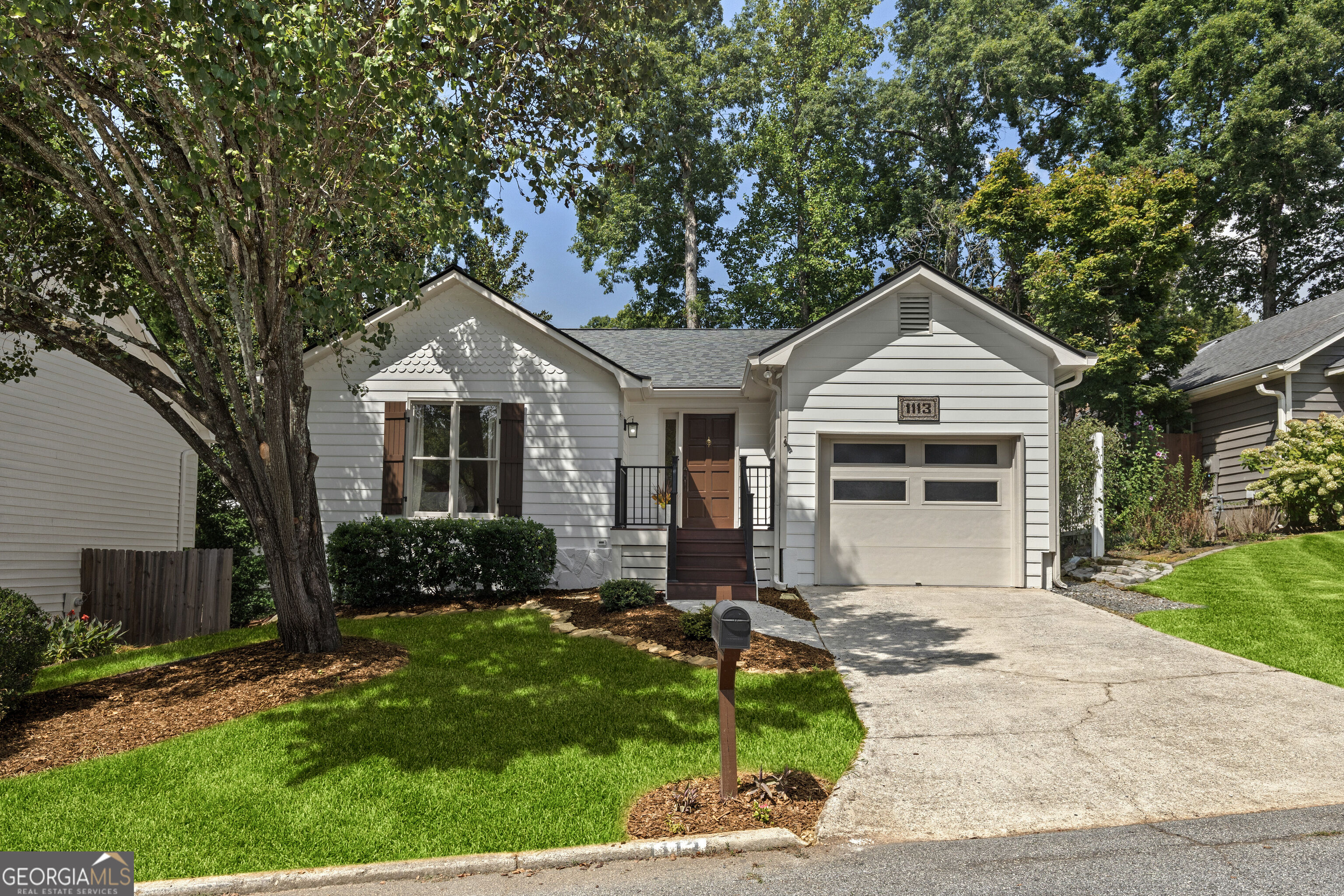 1113 Capital Club Circle Ne Property Photo 2