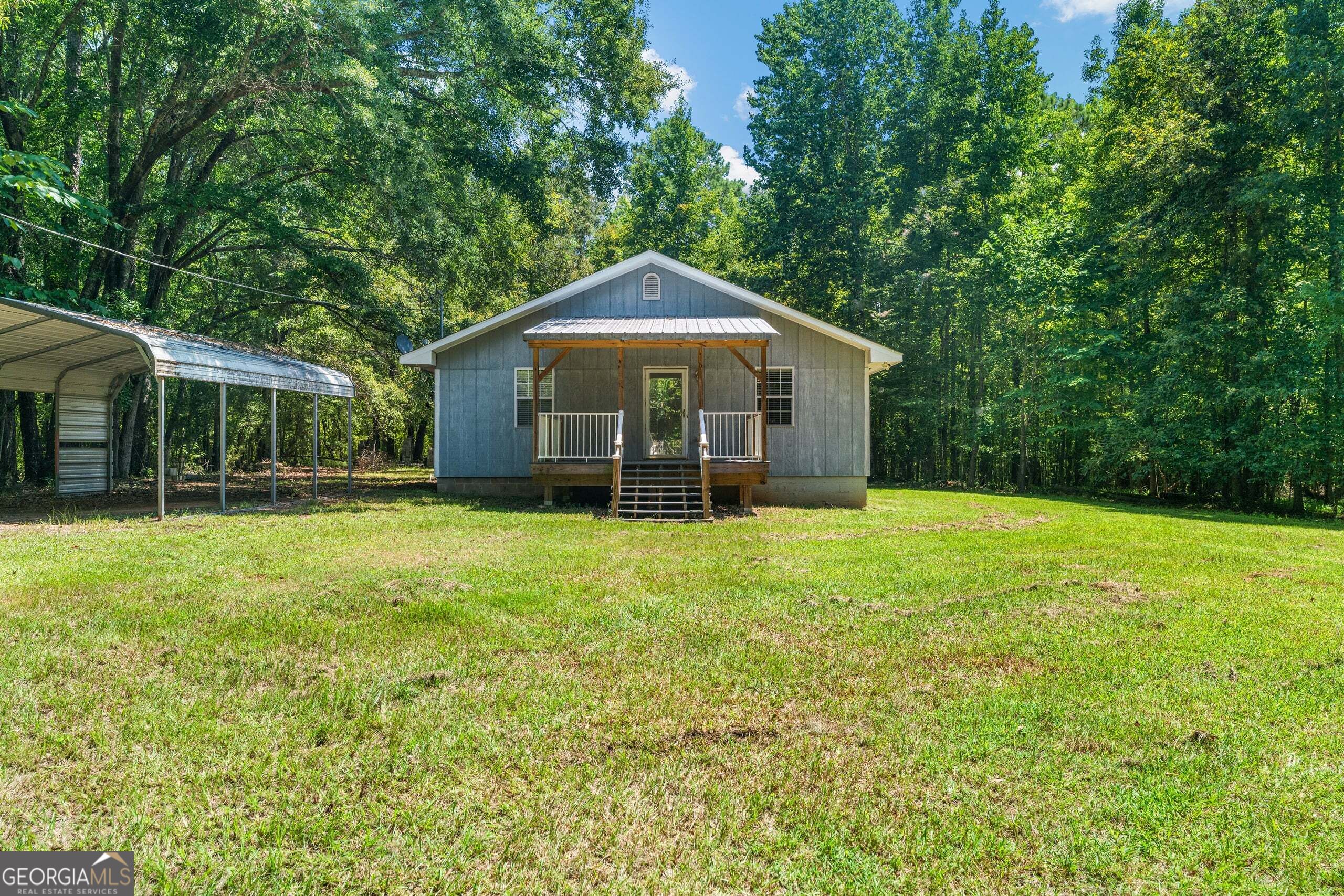 5301 Geneva Highway Property Photo 1