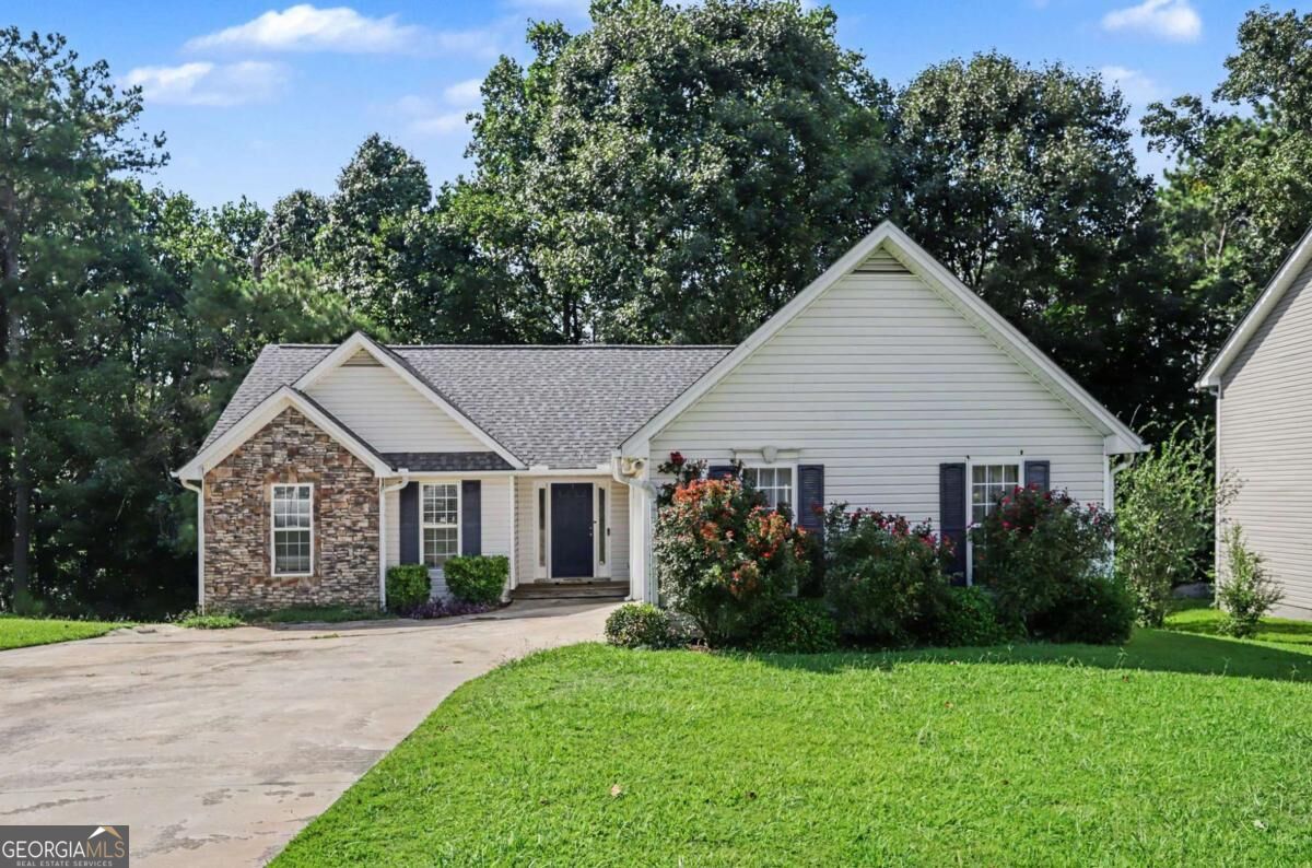 4925 Sunny Ridge Court Property Photo 2