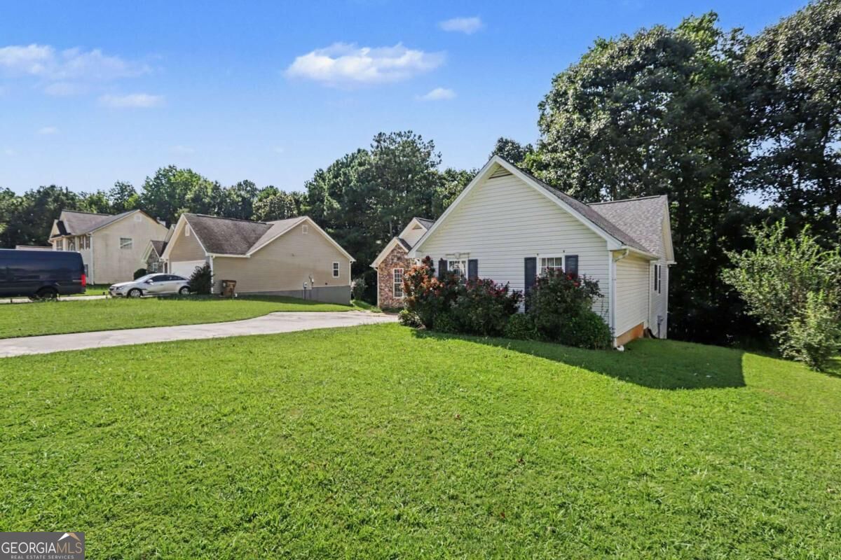 4925 Sunny Ridge Court Property Photo 4