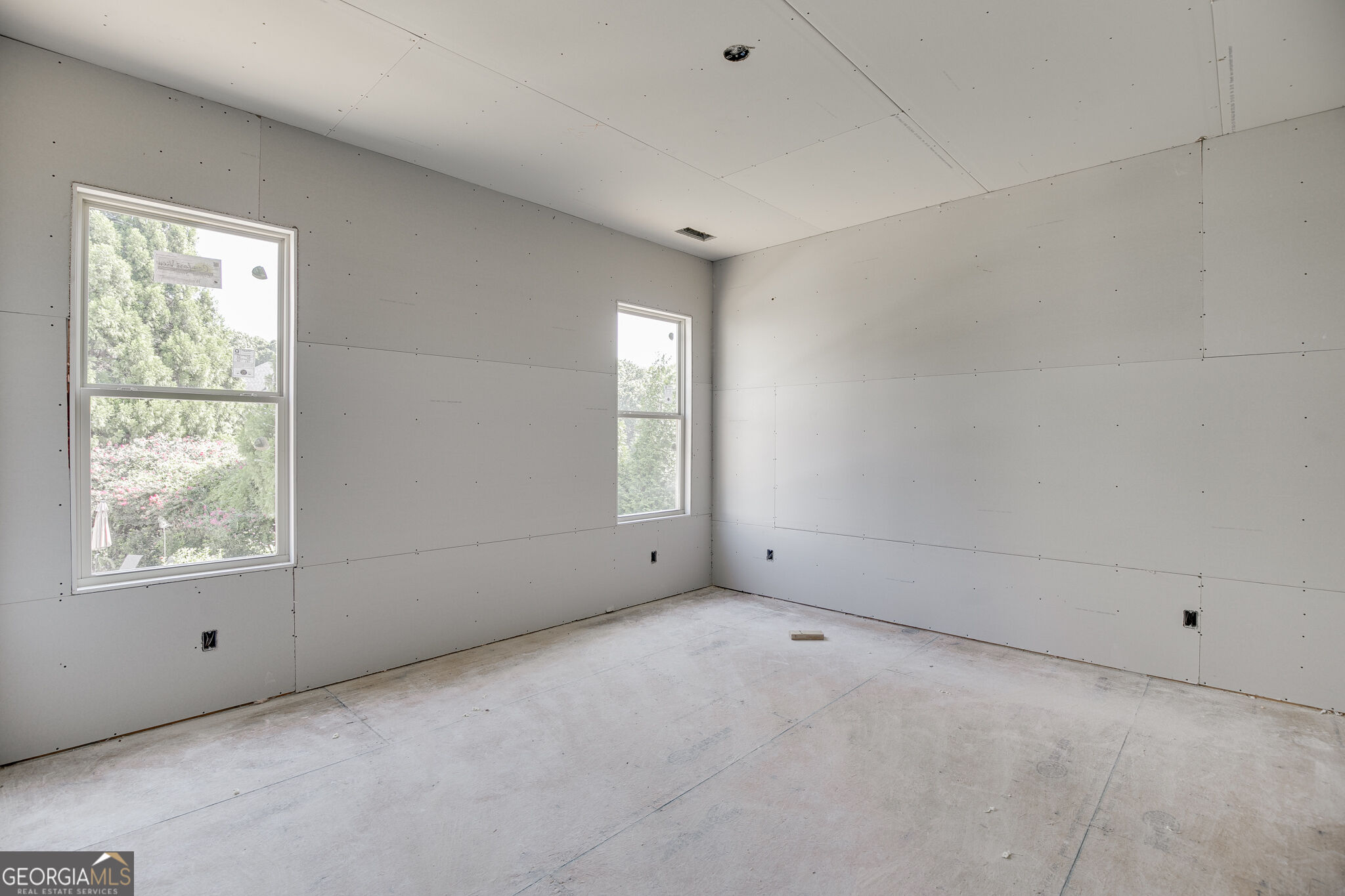 5541 Morningview Lane Property Photo 15