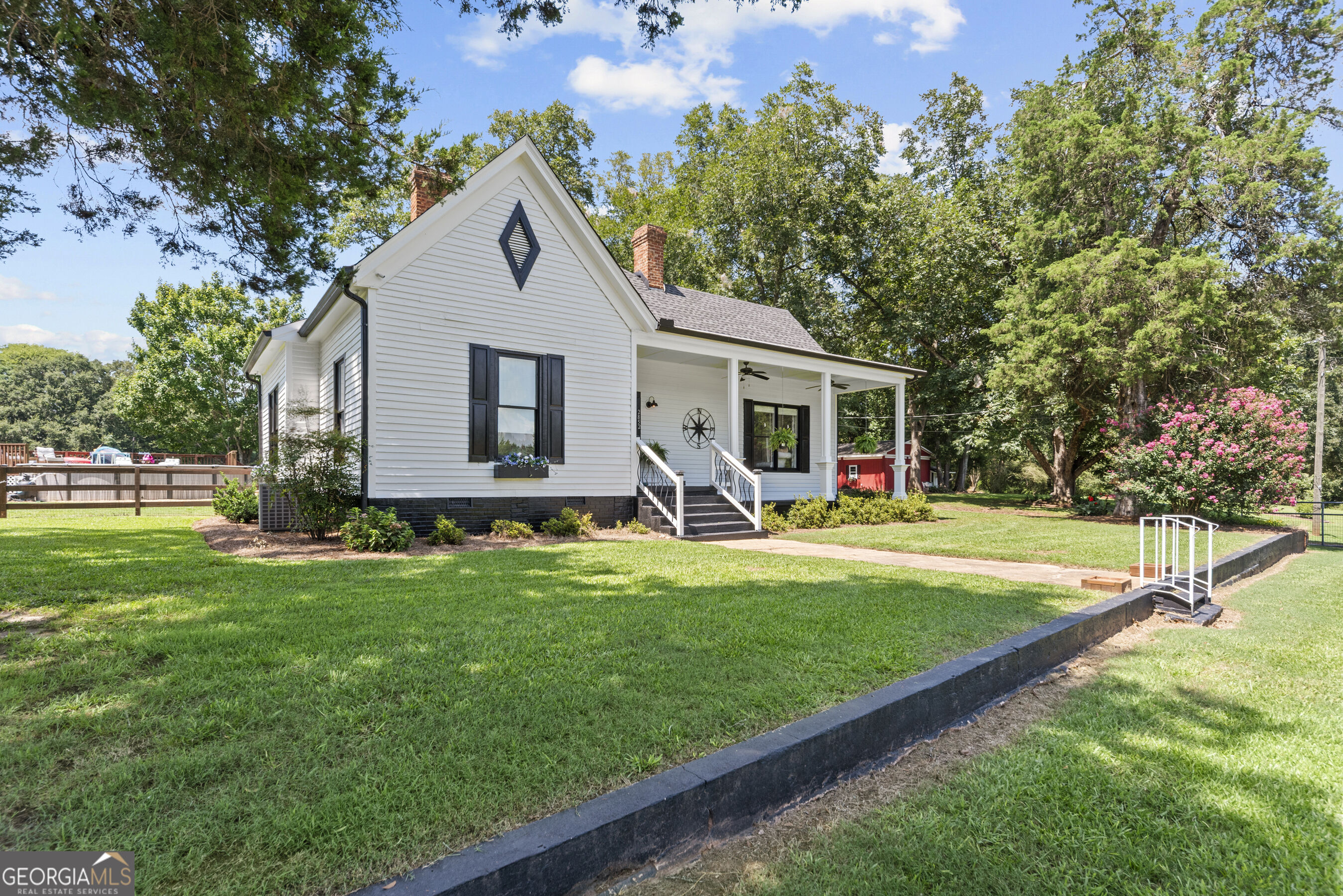 2852 Dixie Road Property Photo 1