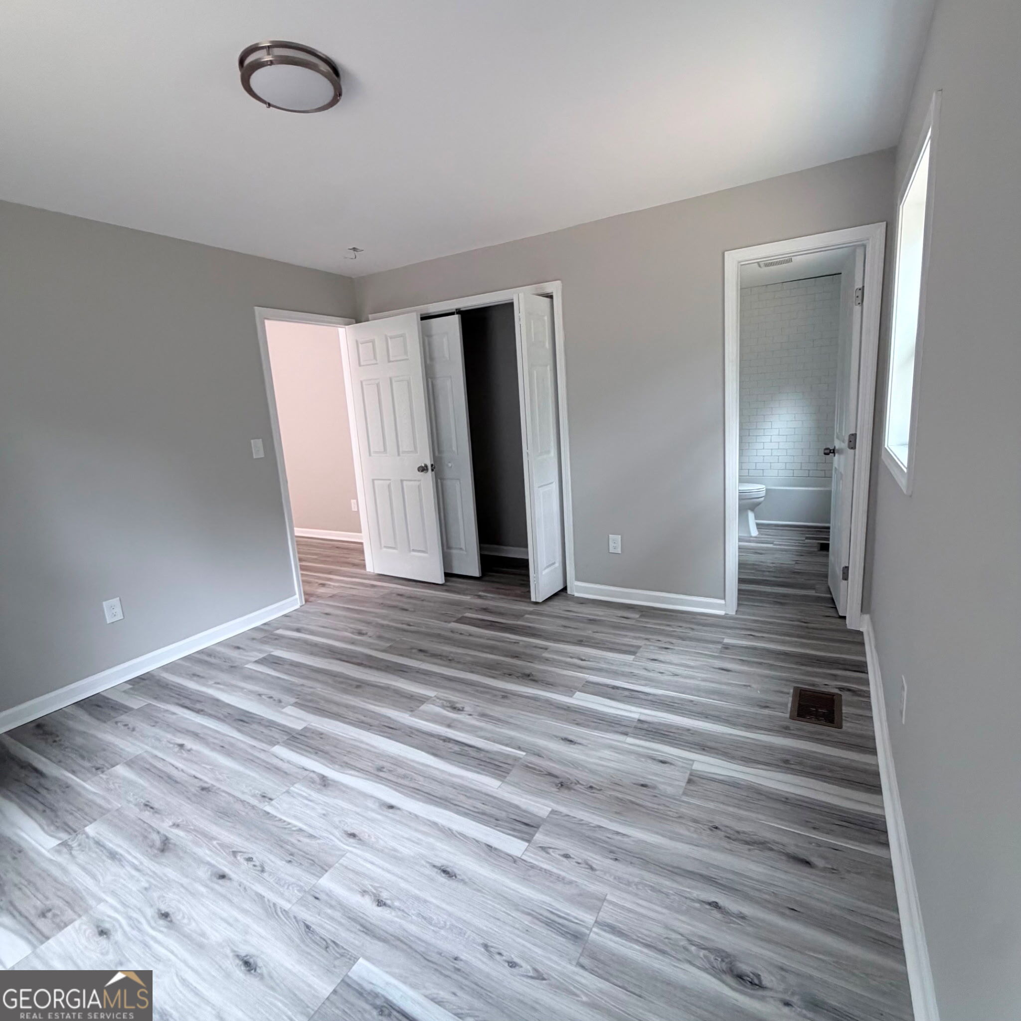 127 Glen Helton Road Property Photo 3