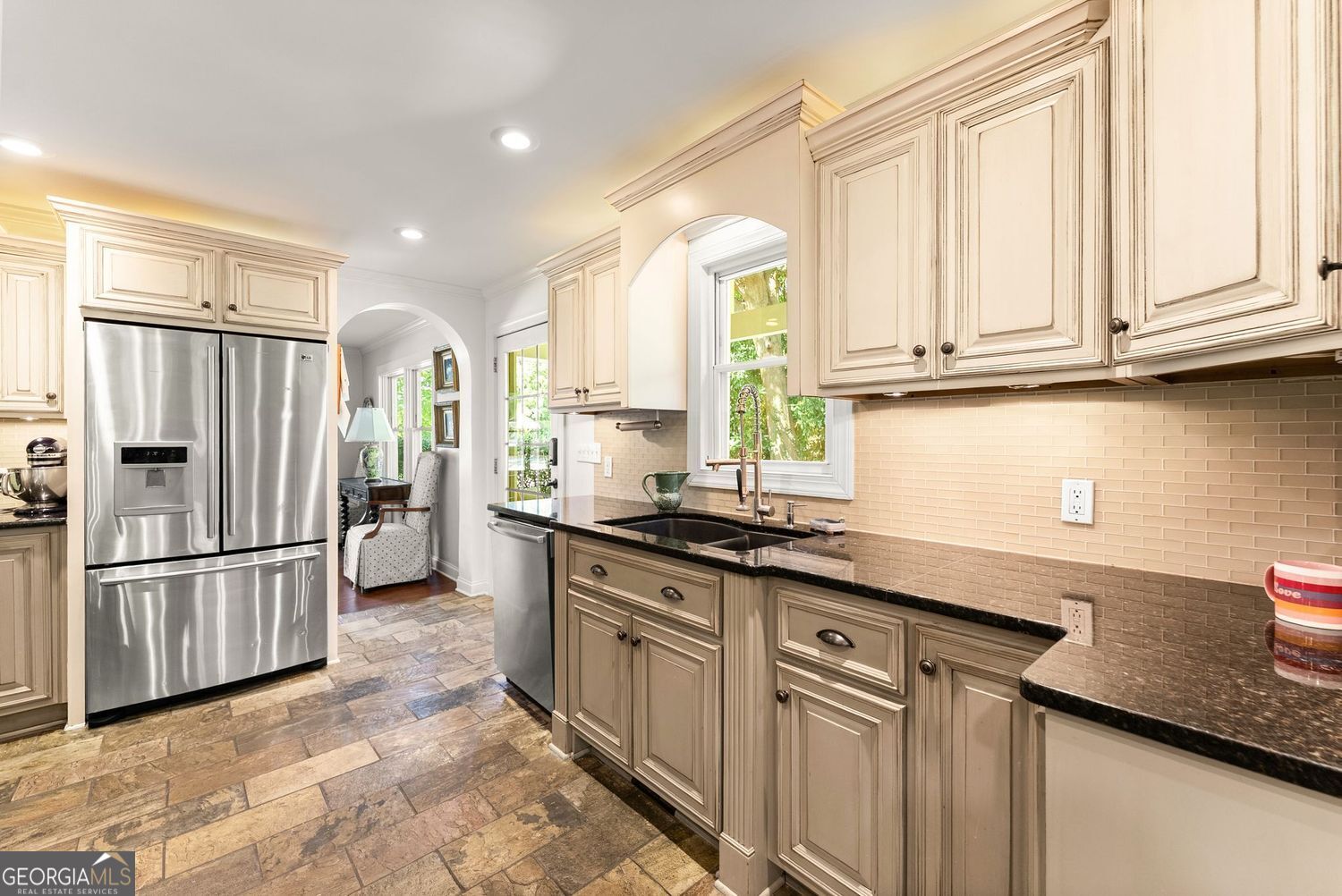 1022 Park Street Property Photo 11