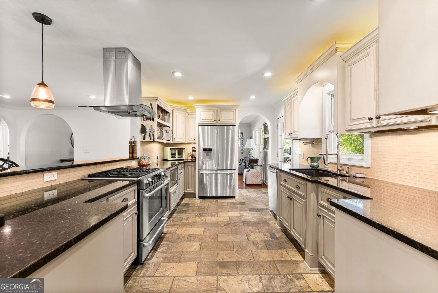 1022 Park Street Property Photo 12