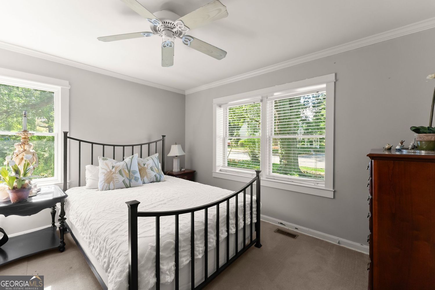 1022 Park Street Property Photo 25